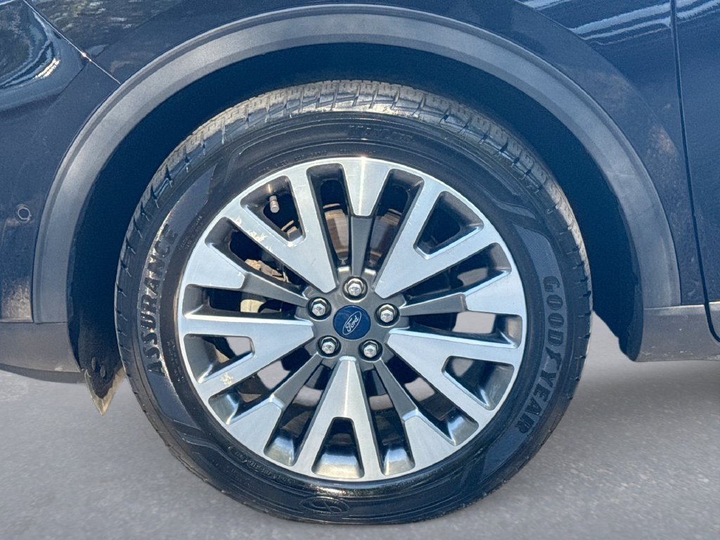 Used 2020 Ford Escape Titanium AWD/4WD image 18