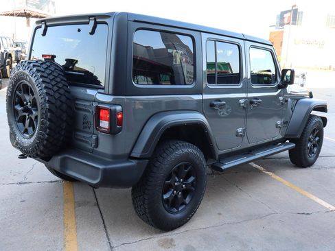 Used 2022 Jeep Wrangler Unlimited Sport AWD/4WD image 5