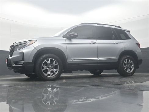 Certified 2023 Honda Passport TrailSport image 29