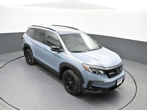 Certified 2022 Honda Pilot TrailSport image 38