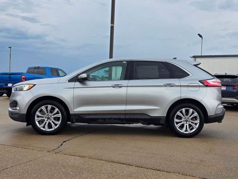 Used 2024 Ford Edge Titanium AWD/4WD image 5