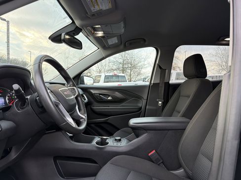 Used 2022 GMC Terrain SLE w/ Driver Convenience Package image 12