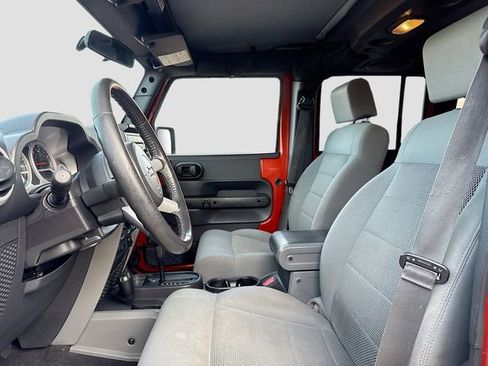 Used 2009 Jeep Wrangler Unlimited Sahara w/ Dual Top Group image 12