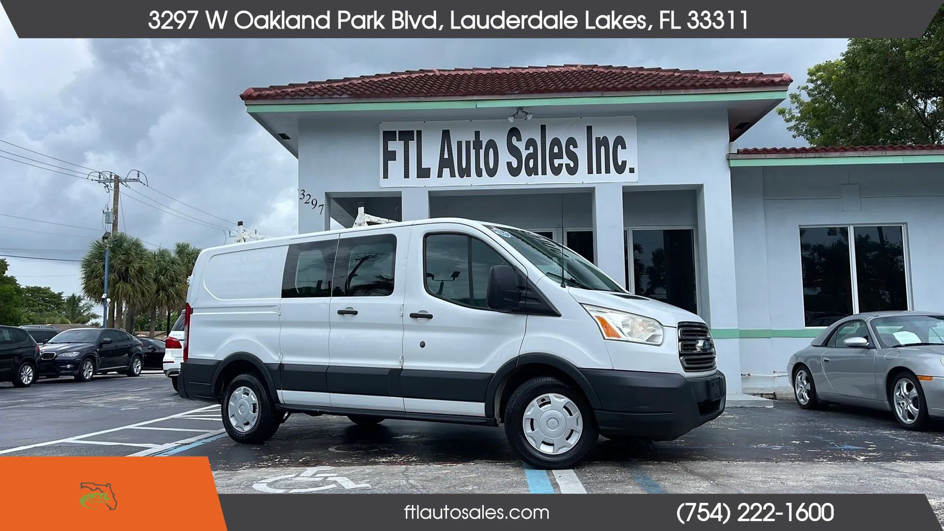 Used 2015 Ford Transit 150 130 Low Roof w/ Exterior Upgrade Package RWD image 1