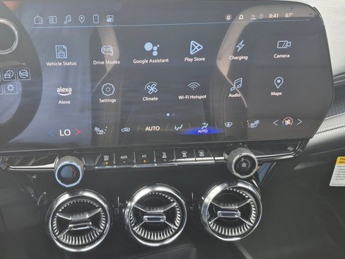 New 2025 Chevrolet Blazer EV LT image 6