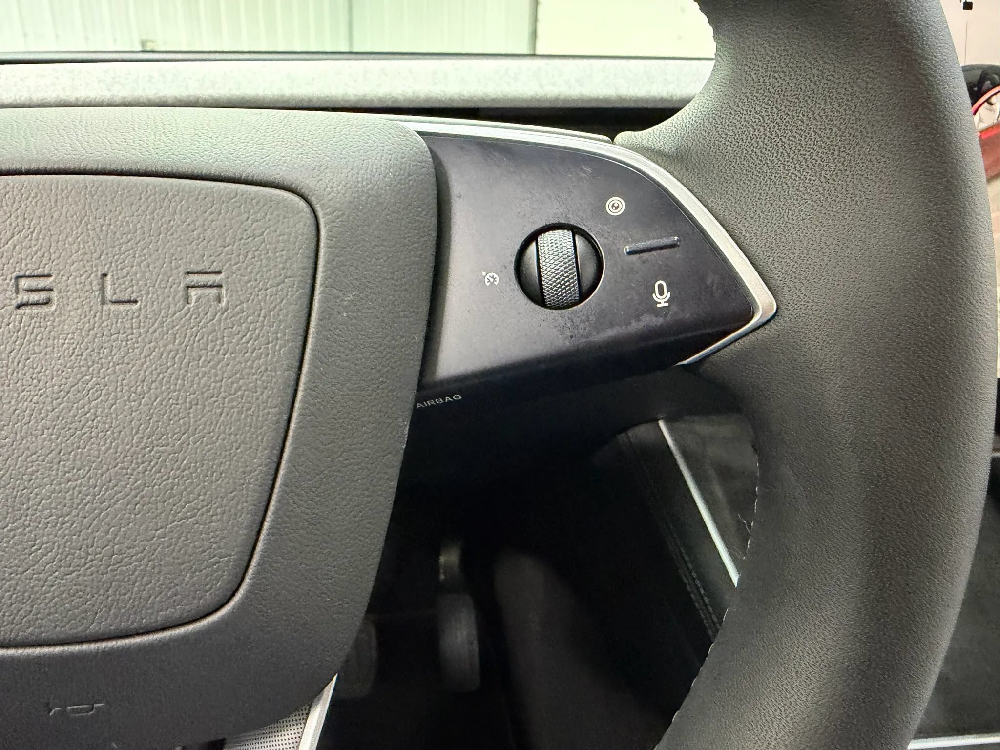 Used 2026 Tesla Model Y AWD image 29