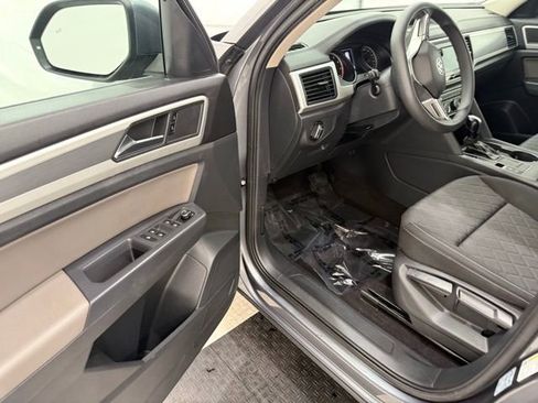 Used 2021 Volkswagen Atlas S image 27