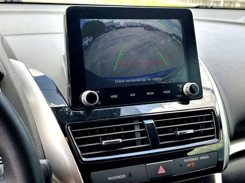 Used 2025 Mitsubishi Eclipse Cross AWD image 22