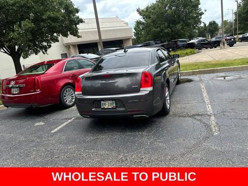 Used 2015 Chrysler 300 Limited RWD image 16
