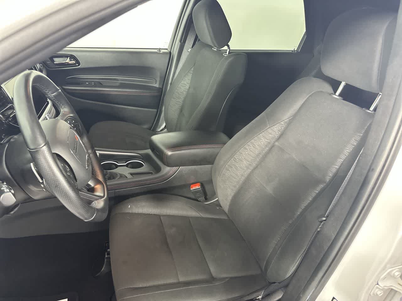 Used 2025 Dodge Durango GT AWD/4WD image 5