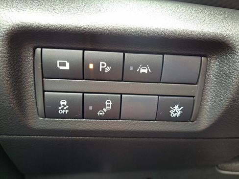 Certified 2024 Nissan Kicks S image 16