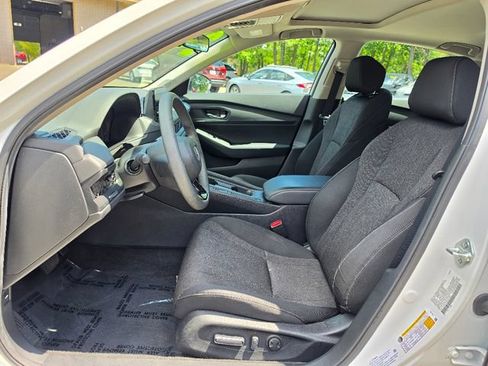 Certified 2024 Honda Accord EX image 21