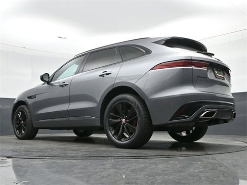 Used 2023 Jaguar F-PACE R-Dynamic S image 38