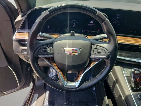 Used 2023 Cadillac Escalade ESV Premium Luxury AWD/4WD image 25
