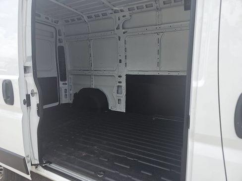 Used 2025 RAM ProMaster 1500 FWD image 13