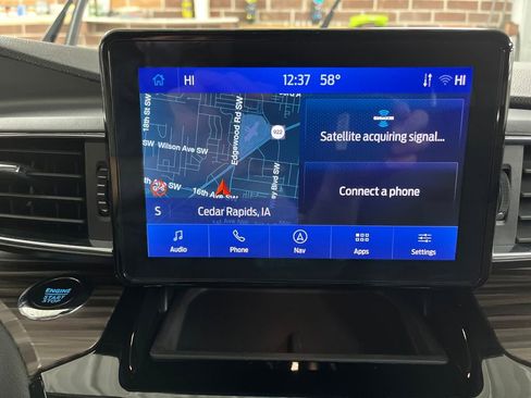 Used 2024 Ford Explorer Limited image 28