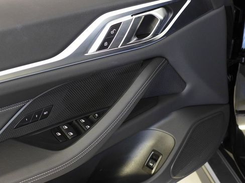 Used 2025 BMW i4 eDrive40 image 12