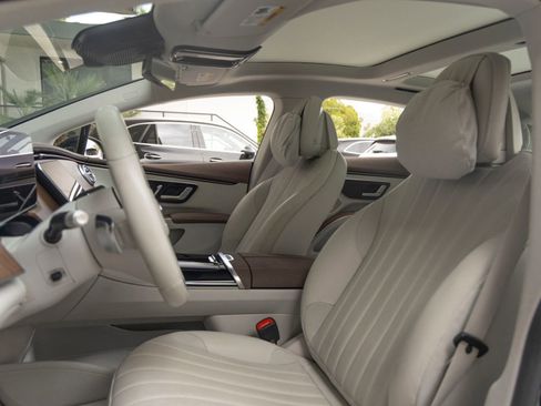 Used 2022 Mercedes-Benz EQS 450+ Sedan image 13
