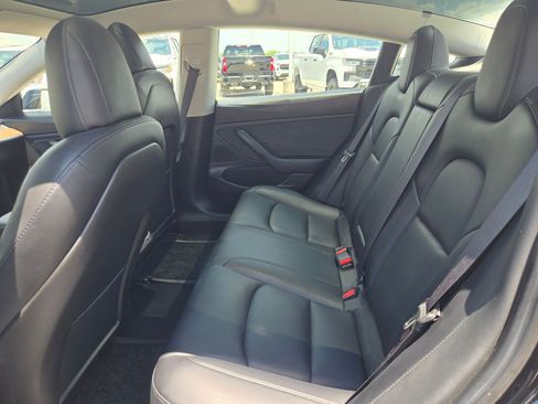 Used 2019 Tesla Model 3 RWD image 13