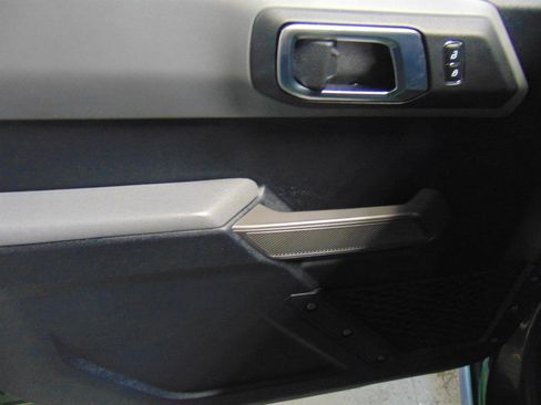 Used 2023 Ford Bronco Black Diamond image 8