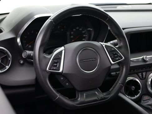 Used 2019 Chevrolet Camaro LT RWD image 11