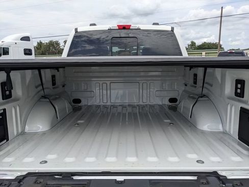 Used 2025 Ford F150 Platinum AWD/4WD image 12