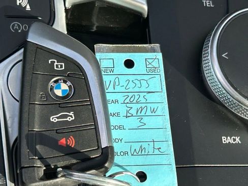 Used 2025 BMW 330i Sedan image 44