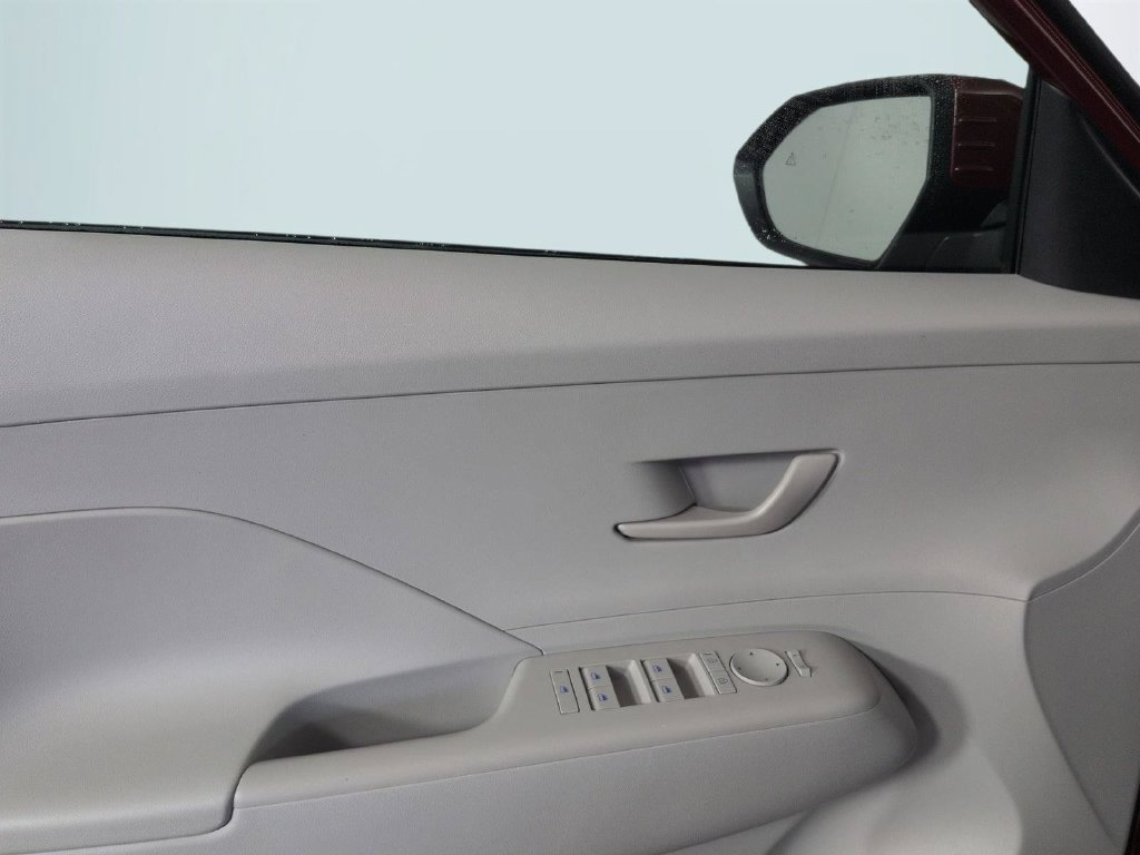 Used 2024 Hyundai Kona SEL FWD image 26