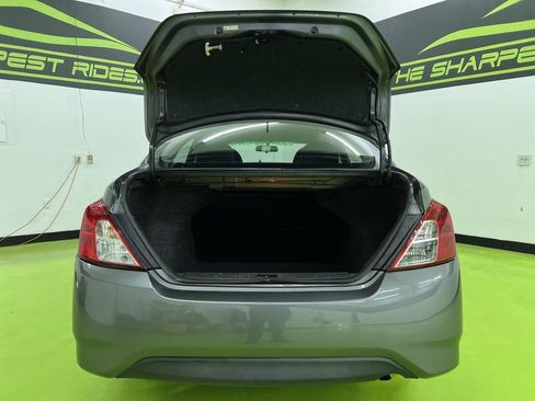 Used 2017 Nissan Versa S Plus FWD image 9