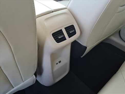 Used 2021 Buick Envision Essence w/ Technology Package I image 20