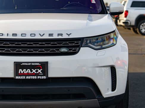 Used 2019 Land Rover Discovery SE image 5