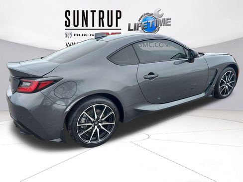Used 2023 Toyota GR86 image 4