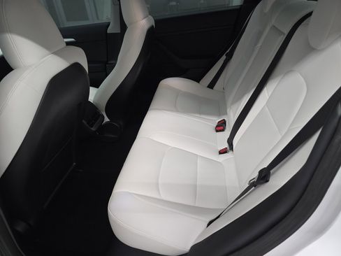 Used 2023 Tesla Model 3 Performance image 26