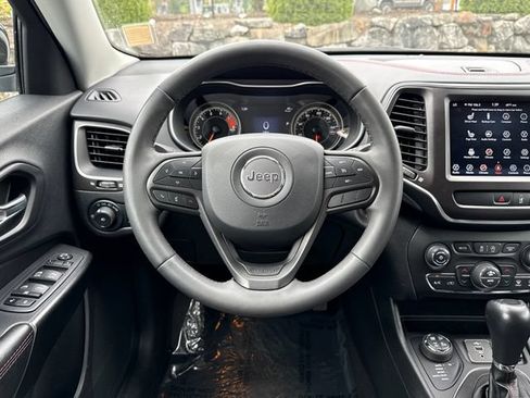 Used 2022 Jeep Cherokee Trailhawk w/ Trailer Tow Group AWD/4WD image 8