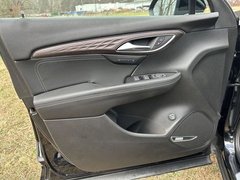 Used 2023 Buick Envision Avenir image 5