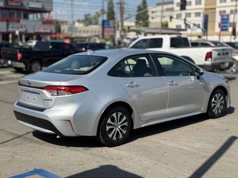 Used 2020 Toyota Corolla LE w/ Carpet Mat Package (TMS) FWD image 18