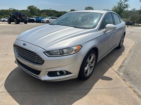 Used 2014 Ford Fusion SE w/ Equipment Group 201A FWD image 1
