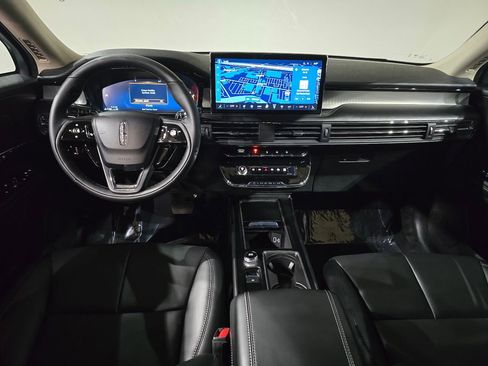 New 2026 Lincoln Corsair Premiere image 31