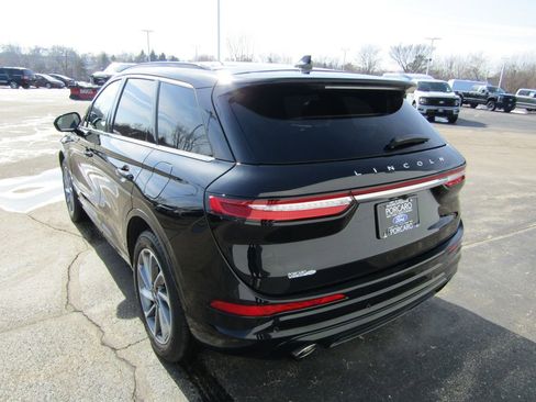 Used 2025 Lincoln Corsair Grand Touring w/ Equipment Group 301A AWD/4WD image 4