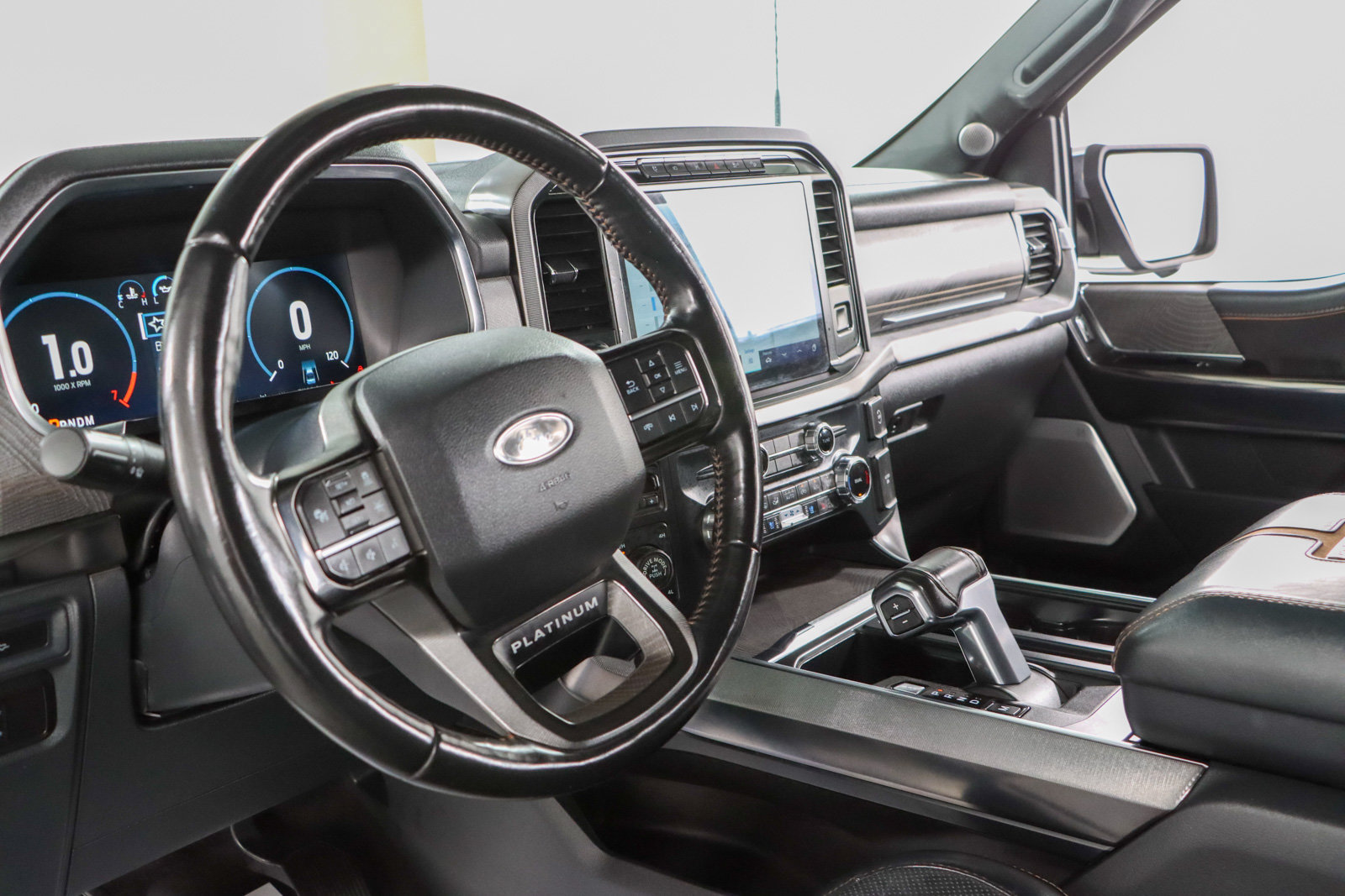 Used 2022 Ford F150 Platinum w/ Equipment Group 701A High AWD/4WD image 26