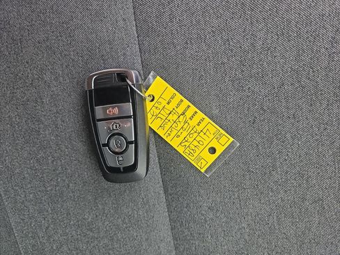 Used 2025 Ford Explorer Active image 21