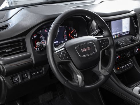 Used 2022 GMC Acadia AT4 w/ Technology Package AWD/4WD image 37