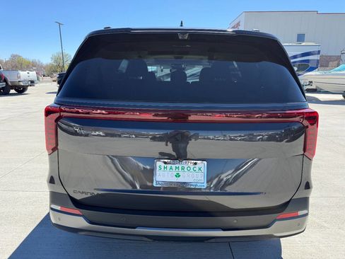 Used 2025 Kia Carnival SX Prestige image 4