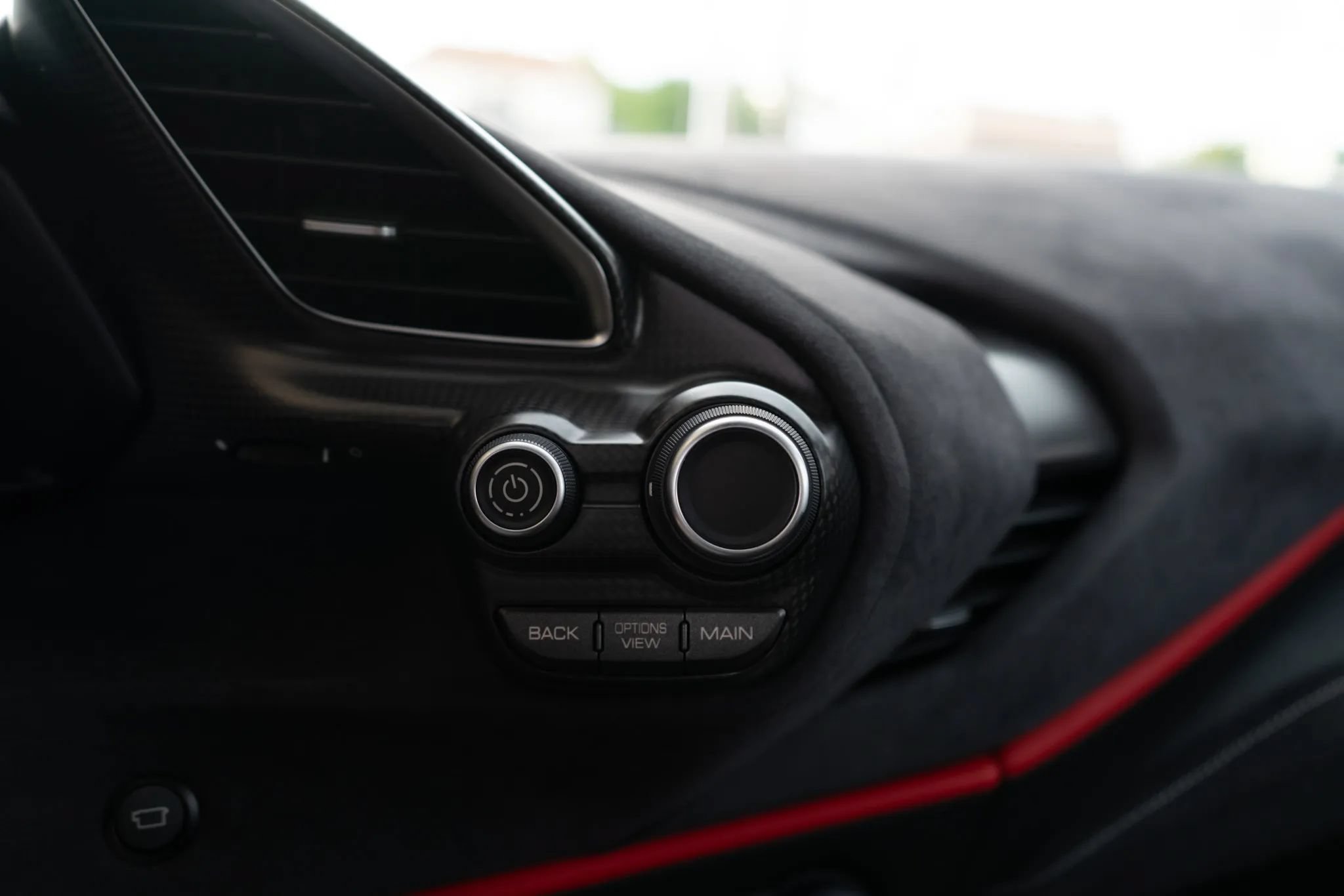 Used 2019 Ferrari 488 Pista Coupe RWD image 23