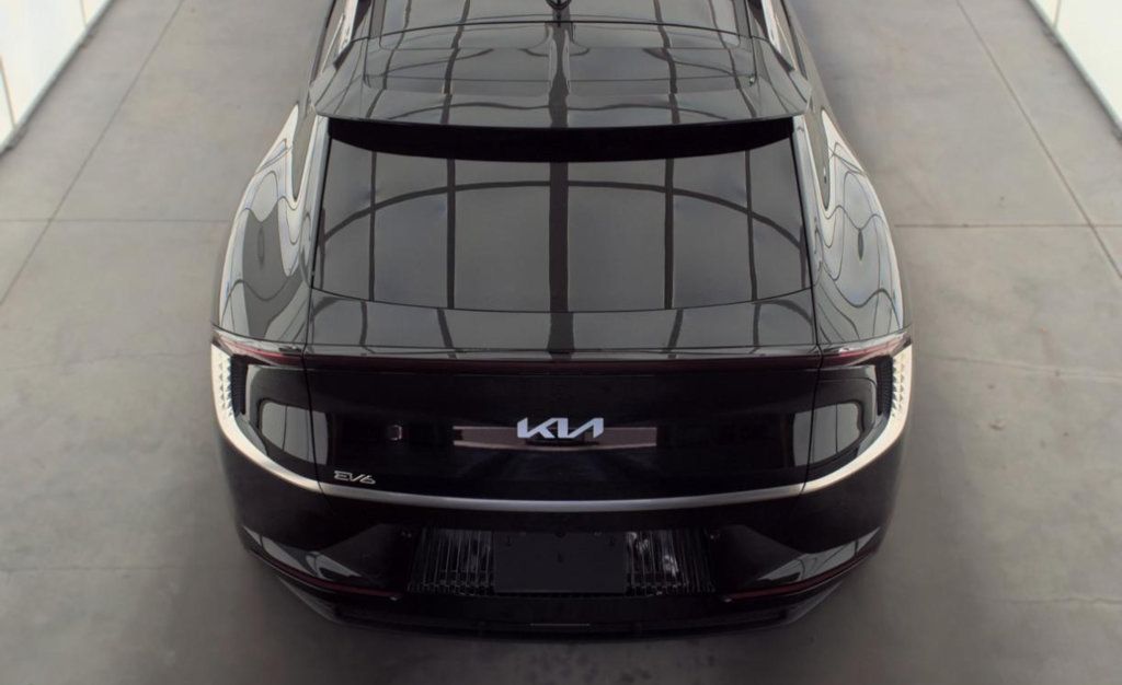 Certified 2023 Kia EV6 Wind w/ Wind Technology Package AWD/4WD image 6