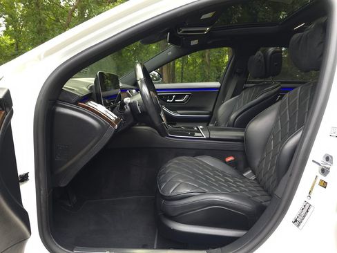 Used 2023 Mercedes-Benz S 580 4MATIC Sedan image 11
