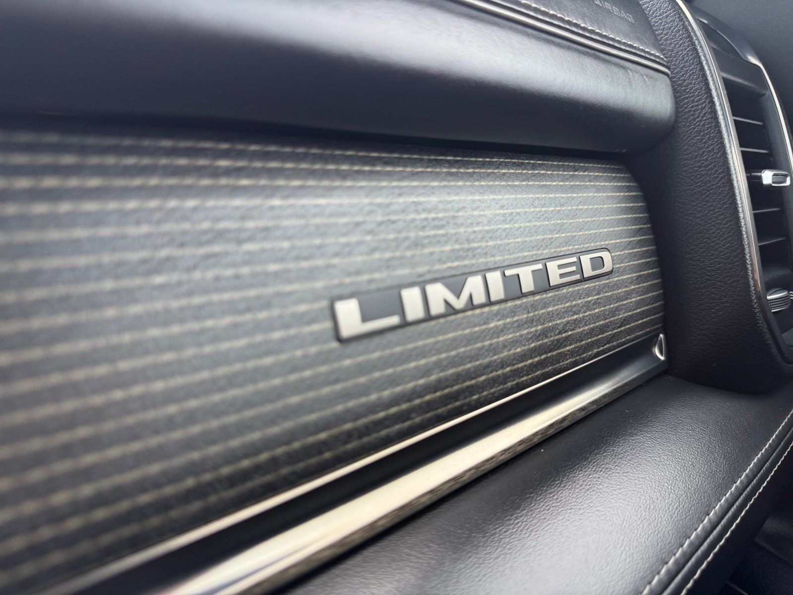 Used 2019 RAM 1500 Limited w/ Advanced Safety Group RWD image 26