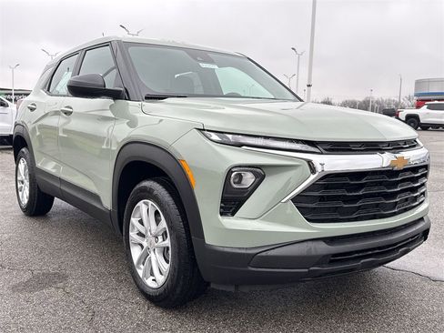 New 2026 Chevrolet TrailBlazer LS image 2