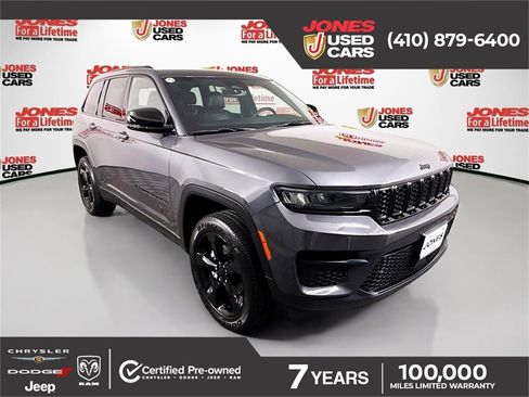 Used 2023 Jeep Grand Cherokee Altitude image 1