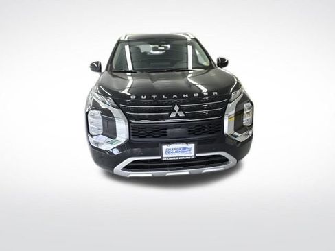 New 2024 Mitsubishi Outlander SEL image 2